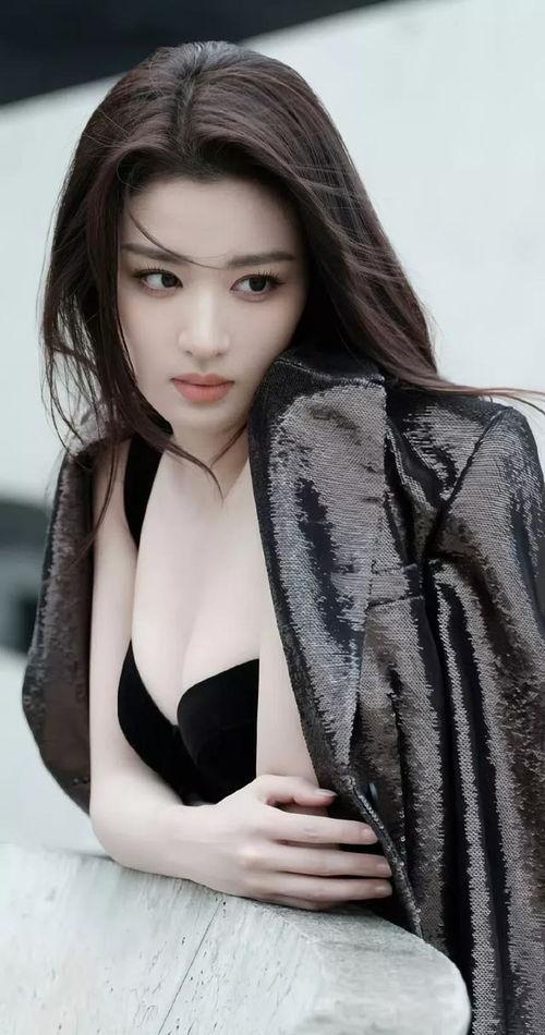 国产亚洲三级  第3张